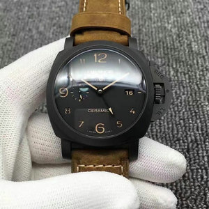 n مصنع Panerai pam441 الإصدار النهائي مادة سيرمت.