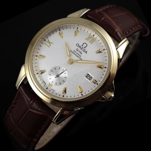 Schweizer Uhr Schweizer Uhrwerk feine Nachahmung Omega Butterfly Serie 18 Karat Gold Weißes Gesicht Automatische mechanische unabhängige gebrauchte Herrenuhr Schweizer Uhrwerk Hong Kong Assembly.