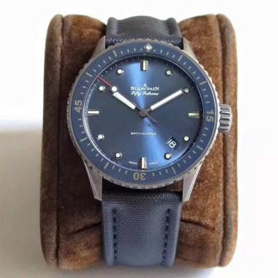 ZF produziert Blancpain 50 Seeking Bathyscaphe Herrenuhr für mechanische Uhren - zum Schließen ins Bild klicken