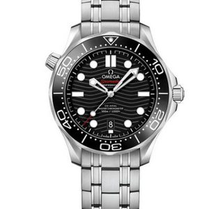 Omega 210.30.42.20.01.001 Seamaster 300 metrin sukelluskello ja varustettu Omega 8800 Master Chronometer -liikkeellä
