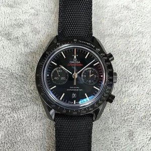 JH produit Omega Speedmaster Moon Dark Side Ceramic Watch Boîtier en céramique noire de 44,2 mm avec bracelet en nylon enduit