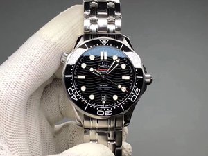 Omega Seamaster 300M New Waves Back Transparent Men Montre mécanique version noire.