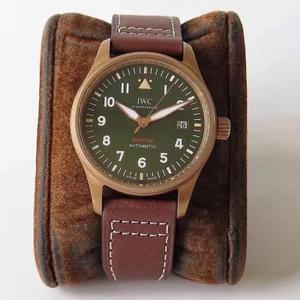 Le chasseur Spitfire bronze XF IWC joue avec le charme du bronze pour faire de votre montre amoureuse comme si elle avait vu pour la première fois le mouvement Seagull 2824 de haut niveau.