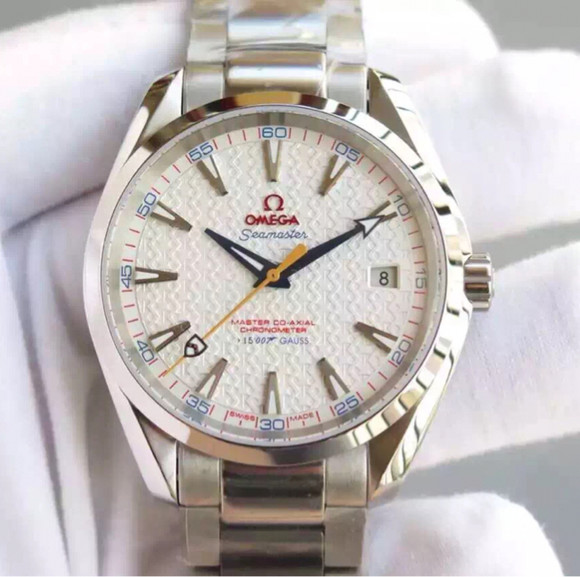 Omega Seamaster 007 James Bond Limited Edition, équipée d'une montre mécanique mécanique 8507 à mouvement de balle - Cliquez sur l'image pour la fermer