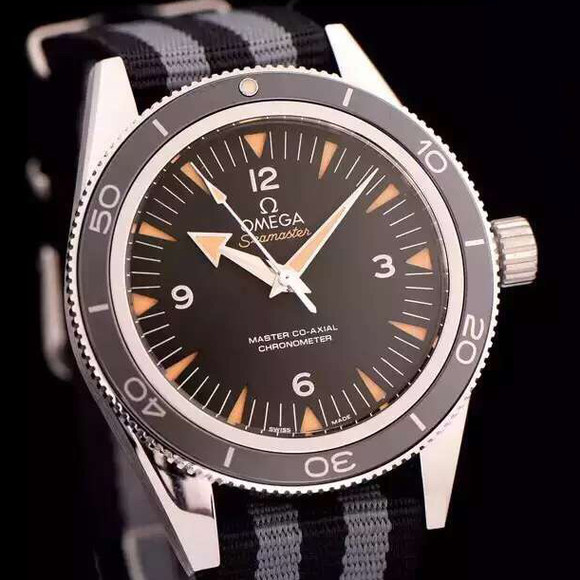 OMEGA Seamaster 300 series 233.90.41.21.03.001 mechanical men's watch. - Click Image to Close