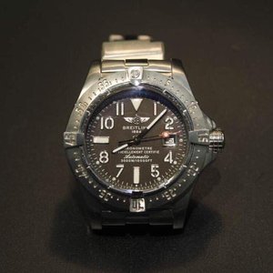 N Fabbrica Breitling Avengers Deep Sea Submerged Wolf Serie Gray Disc Sapphire Double Coating