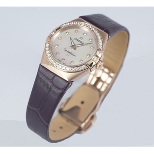 スイス時計オメガコンステレーションダブルイーグルシリーズダイヤモンド18Kローズゴールドレディースクォーツウォッチレザーストラップスイスオリジナルクォーツムーブメント