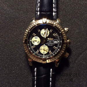 N Factory Breitling Avenger chronograaf 18K geelgoud