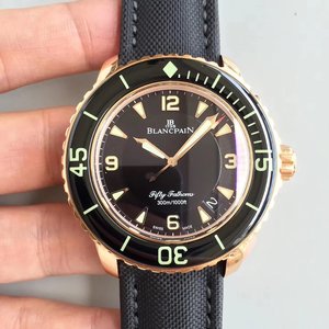 ZF Blancpain 50?/50 Pesquisa ZF Blancpain 50? Versão ultimate enviada, vem com um par de fivela de alça, duas chaves de fenda e dois parafusos de ouvido