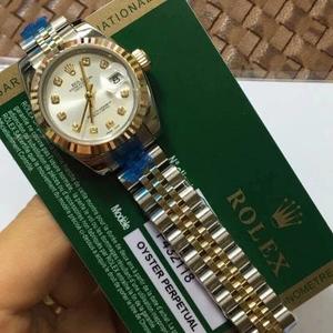 A Taiwan Evergreen produz um modelo feminino de 28 mm em forma de tronco de madrepérola branca com coroa de aço e cinto de aço com movimento mecânico automático em ouro 18K.