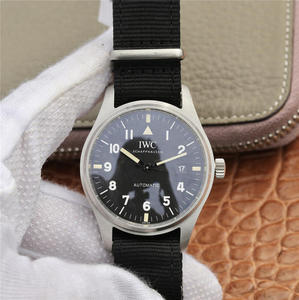 M + IWC Mark 18 Pilot's Watch "Tribute to Mark 11" Special Edition IW 327007. Мужские часы Шелковый ремешок Автоматические Механические