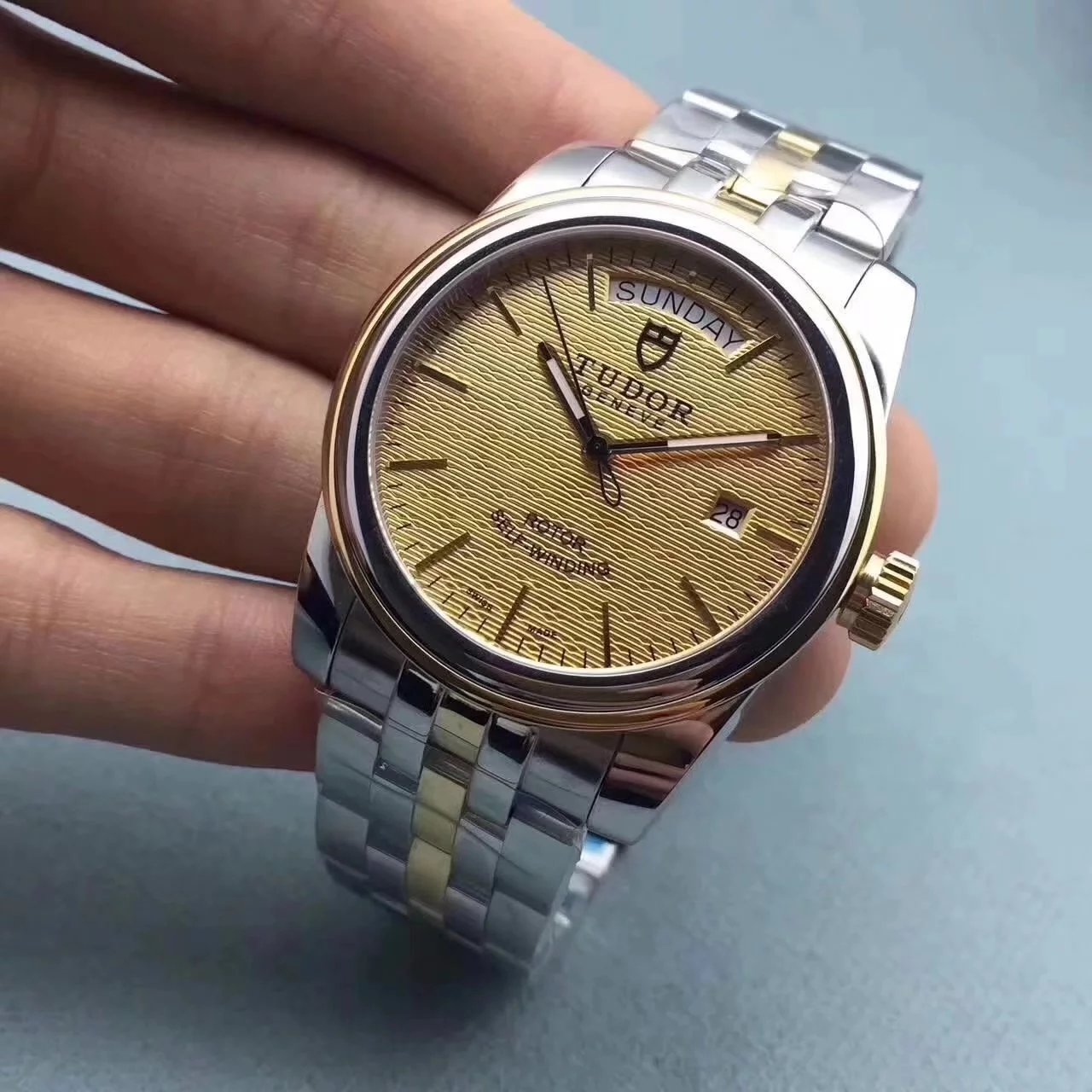 Boutique-Tudor Tudor Junjue Series Men's Mechanical Watch 18k Gold Gold Face - Click Image to Close